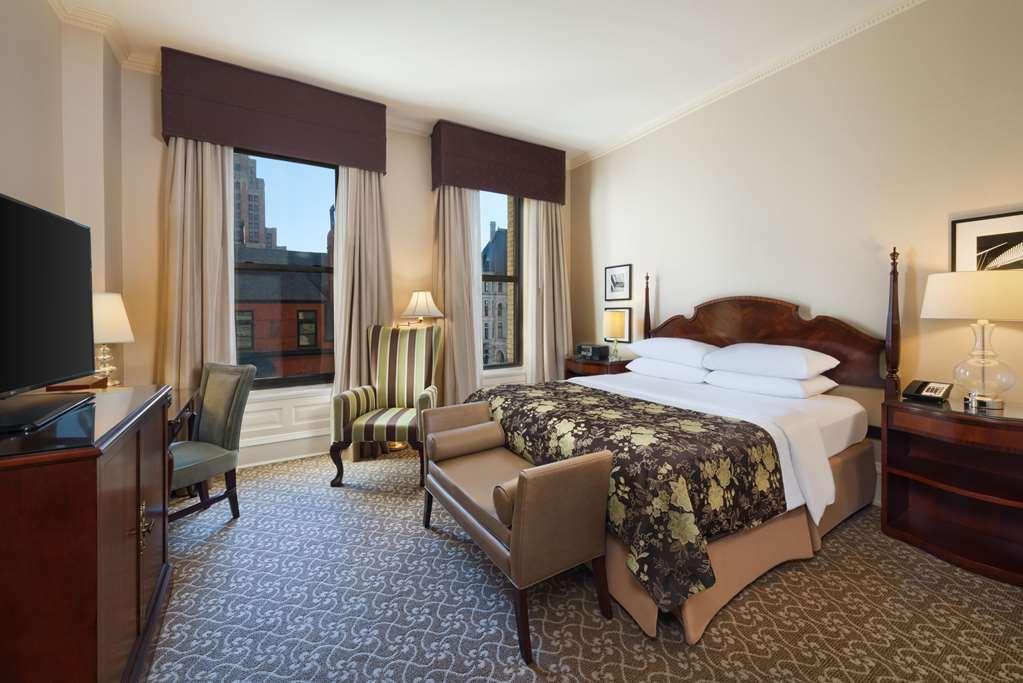 The Pfister Hotel Milwaukee Buitenkant foto
