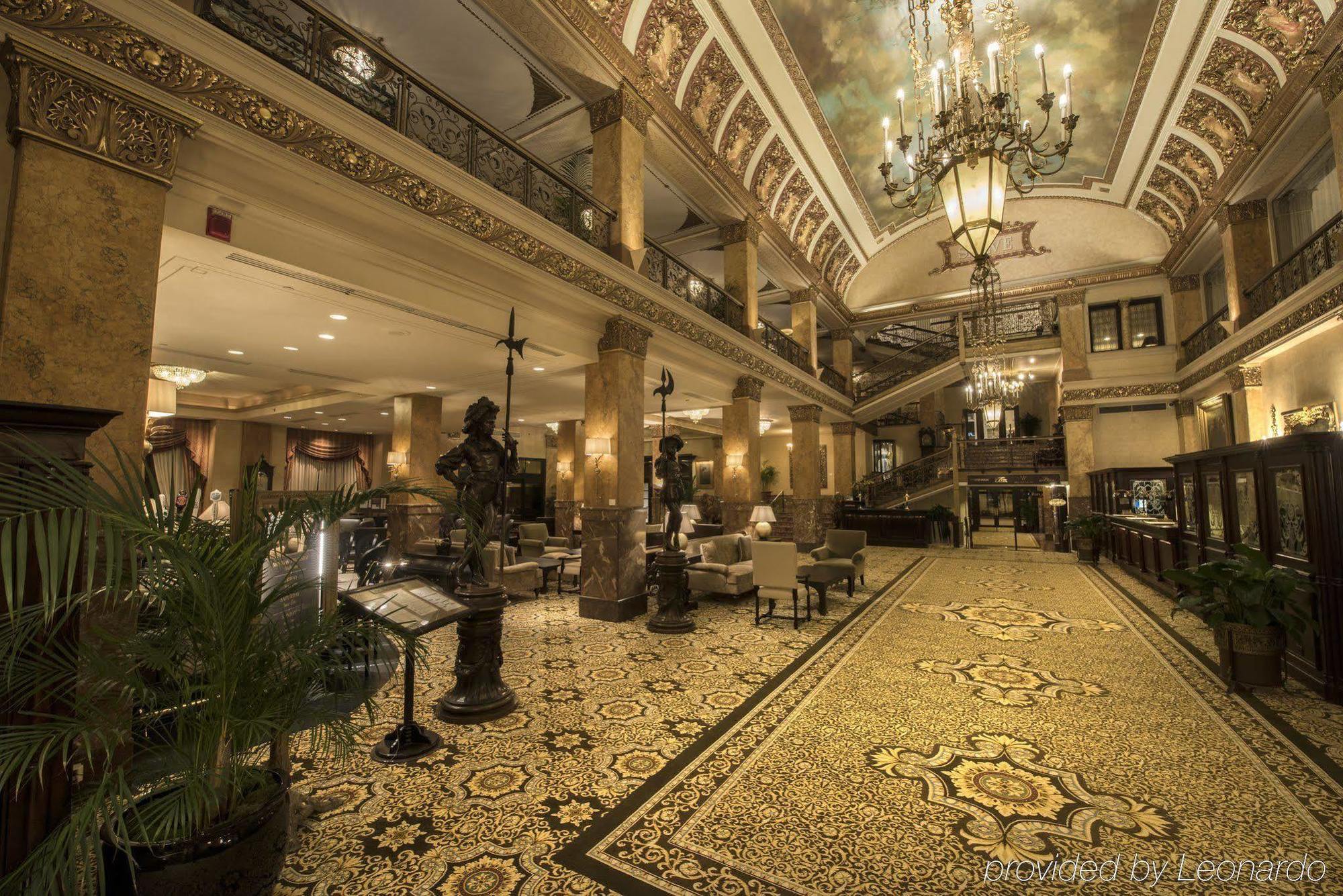 The Pfister Hotel Milwaukee Buitenkant foto